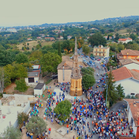 La Grande Tirata del Carro di Mirabella Eclano